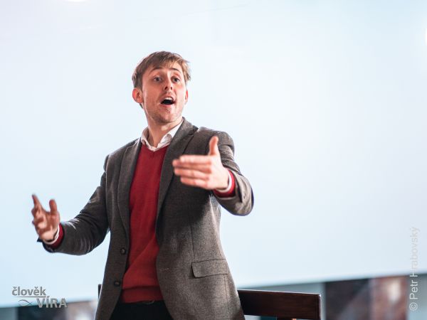Patrik Buchta: Práce se sborem je proměnlivá, sbormistr je i psychologem